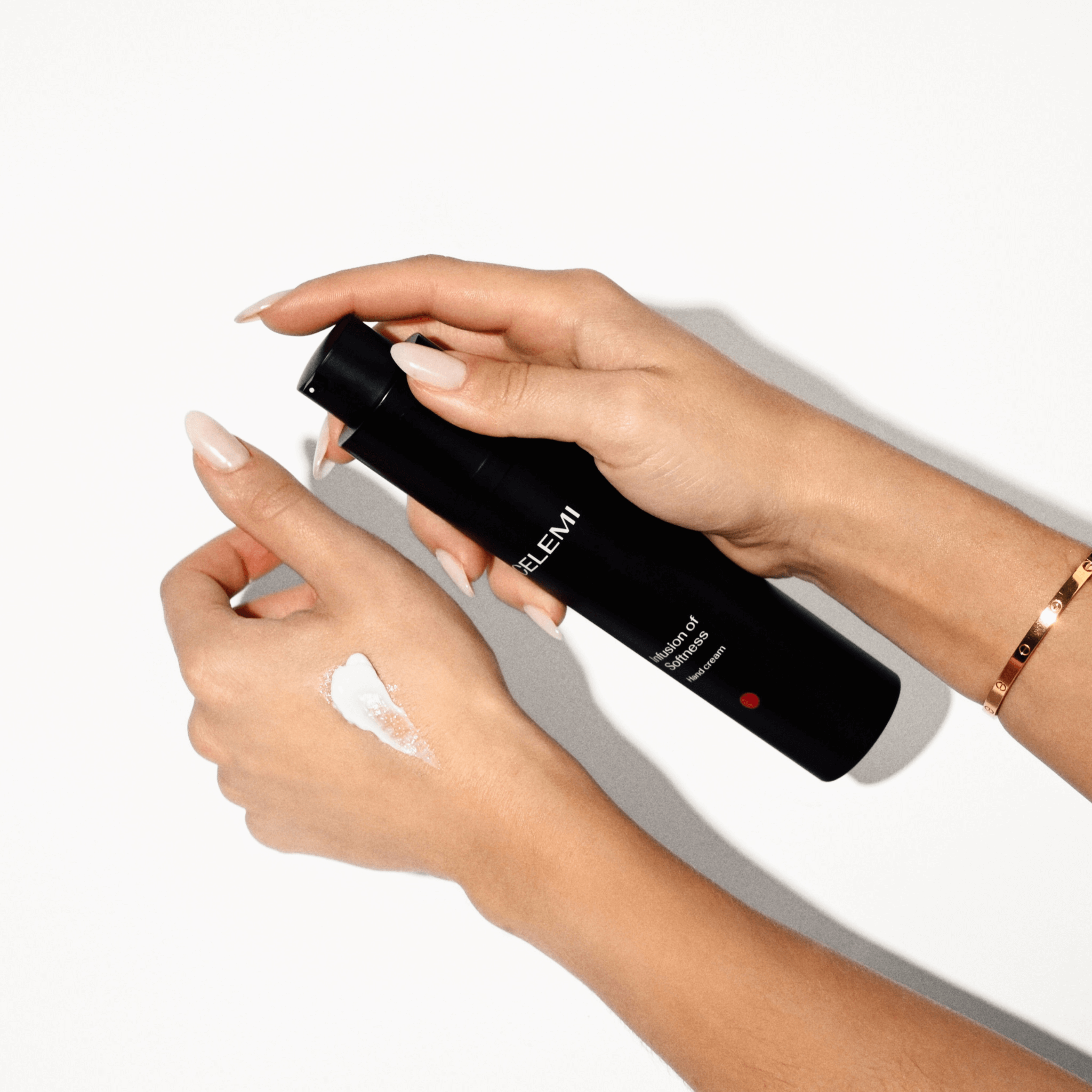 Rinkinys plaukų stiprinimui, veido priežiūrai ir tobulai švelnioms rankoms